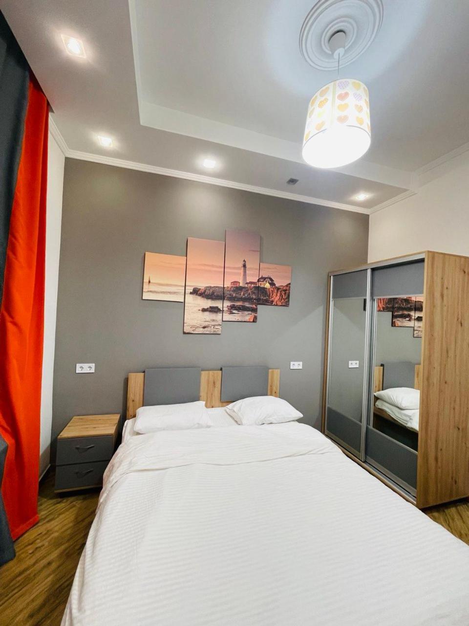Apartment For Rent In The City Center Of Kharkiv K18 Elinaflats Extérieur photo