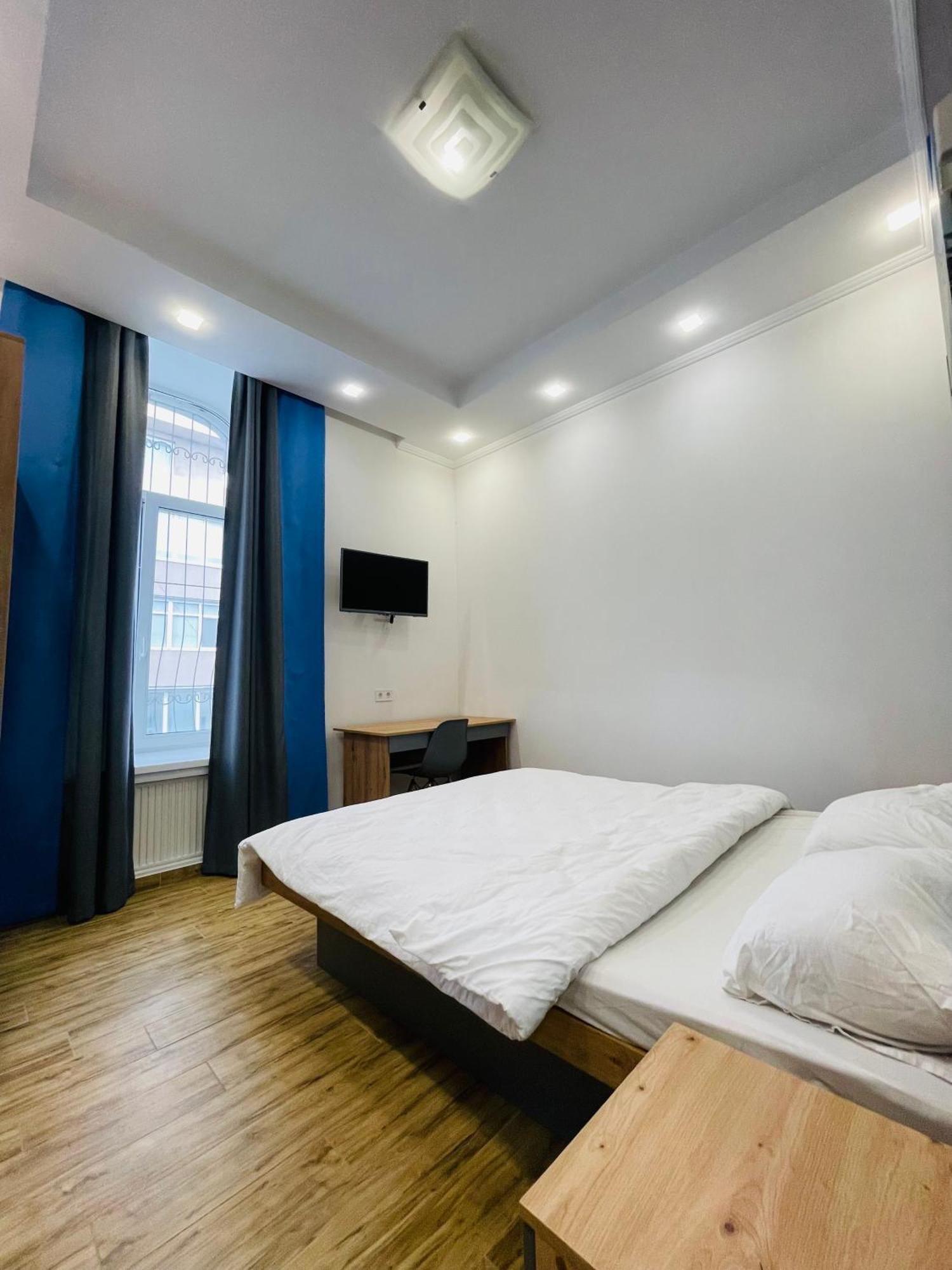 Apartment For Rent In The City Center Of Kharkiv K18 Elinaflats Extérieur photo